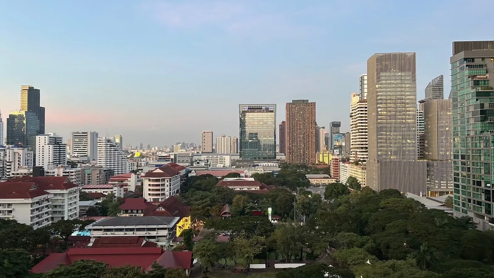 ภาพจริงของ โนเบิล รีโคล - Noble Recole ย่านอโศก จาก Google Maps (รูปที่ 6)